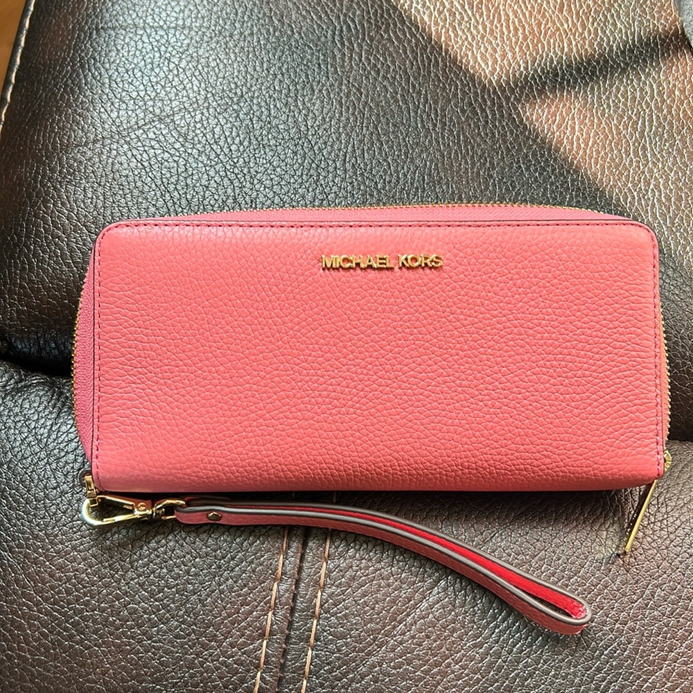 Michael Kors wristlet wallet